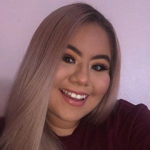 Meet your Posher, Maya